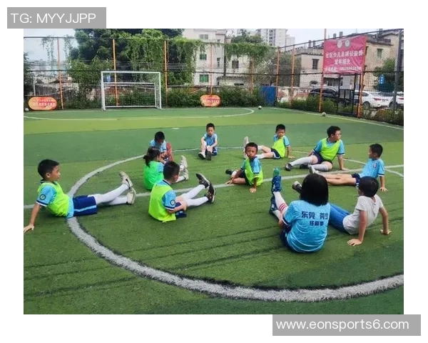 一起足球吧让我们在绿茵场上挥洒汗水共享激情与友谊的美好时光