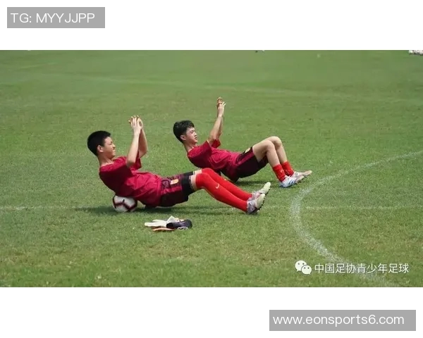 提升青少年足球技能的全面训练视频分享与技巧解析