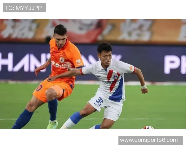 克鲁塞对决精彩回顾与战术分析探讨全方位解读比赛亮点与球员表现